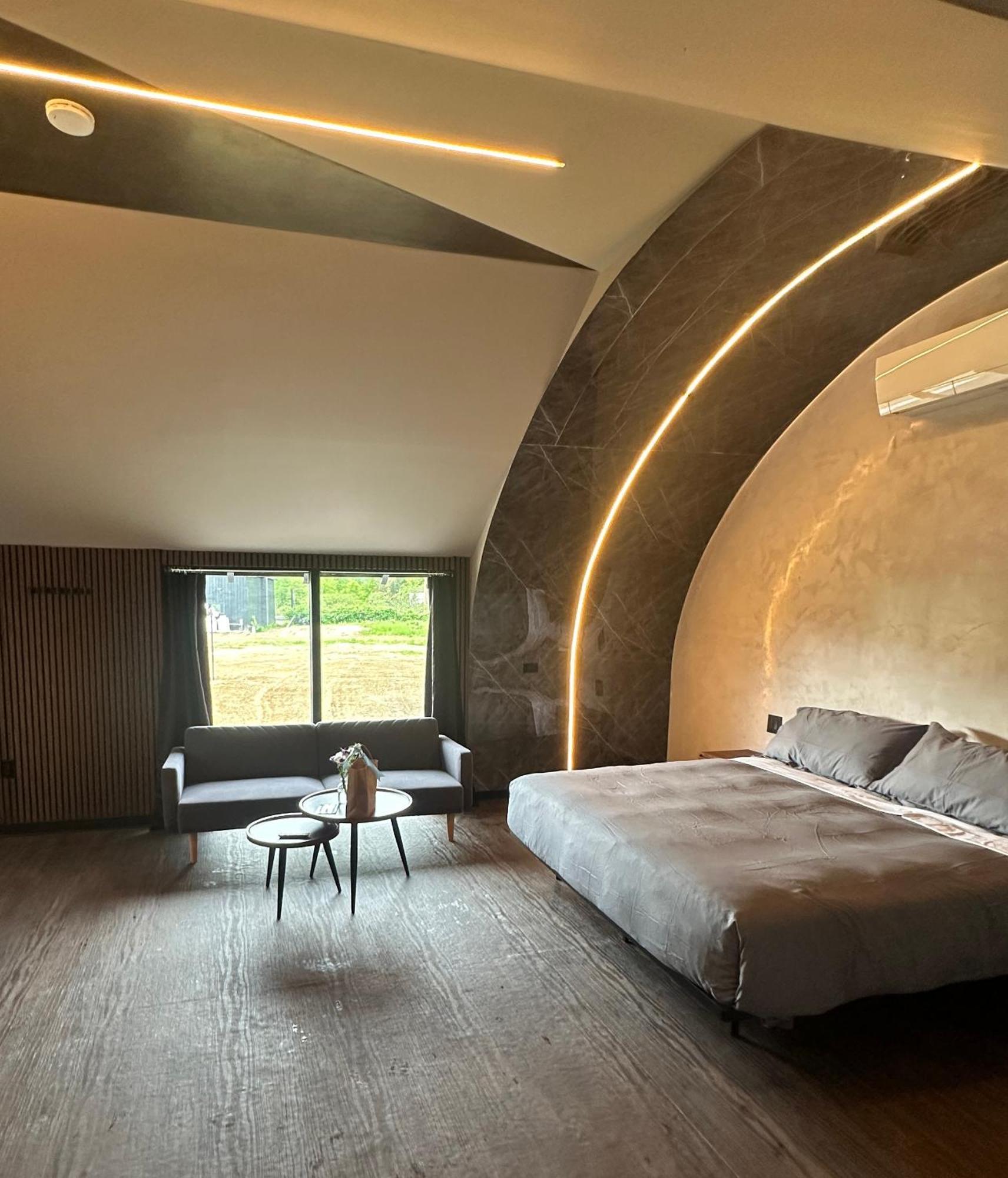 Emrose Luxury Cabins Brandon Ruang foto